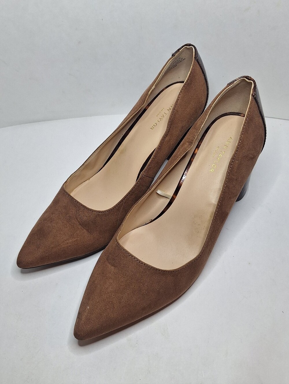 Ann Taylor Factory Tan Brown Tortoise Leather Block Heels Pointed Toe Sz 7.5
